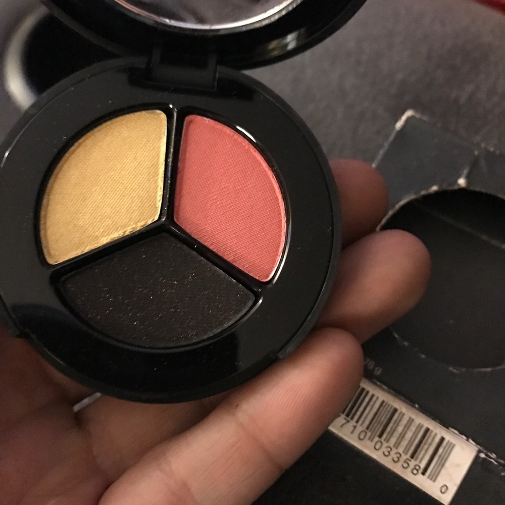 🌼WAVELENGTH Smashbox DISCONTINUED Eyeshadow Trio NWT - Picture 3 of 5